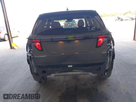 ✅ 2025 Hyundai Tucson SEL • VIN: 5NMJBCDE6SH480165 • Lot: 43613547. Wystawiony na IAAI z przebiegiem 21 681 mil. Bezpłatny archiwum sprzedaży aukcyjnych z USA i szczegółowy raport historii pojazdu na DreamBid. Zdjęcie 17.