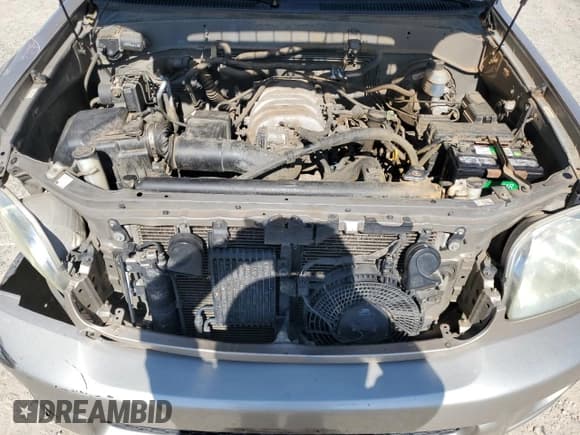 ✅ 2004 Toyota Sequoia SR5 • VIN: 5TDBT44A44S224191 • Лот: 61505755. Опубликован ранее на Copart с пробегом 312 871 миль. Бесплатный доступ к архиву аукционных продаж из США и подробный отчёт об истории автомобиля на DreamBid. Изображение 12.