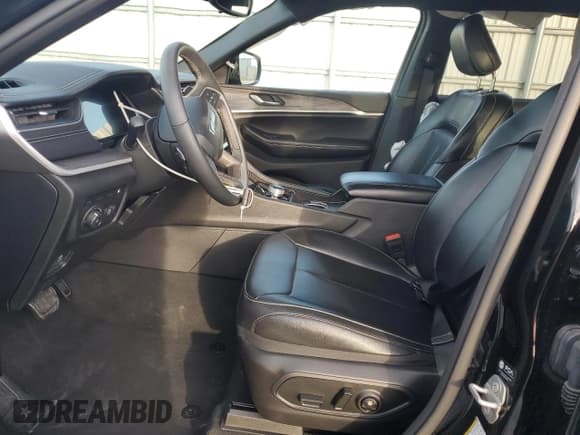 ✅ 2024 Jeep Grand Cherokee • VIN: 1C4RJYB66RC129456 • Lot: 92182585. Wystawiony na Copart z przebiegiem 55 451 mil. Bezpłatny archiwum sprzedaży aukcyjnych z USA i szczegółowy raport historii pojazdu na DreamBid. Zdjęcie 7.