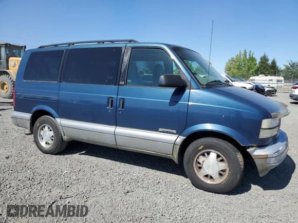 ✅ 2000 GMC Safari • VIN: 1GKDM19W8YB532104 • Lot: 59866574. Wystawiony na Copart z przebiegiem 152 933 mil. Bezpłatny archiwum sprzedaży aukcyjnych z USA i szczegółowy raport historii pojazdu na DreamBid. Zdjęcie 4.