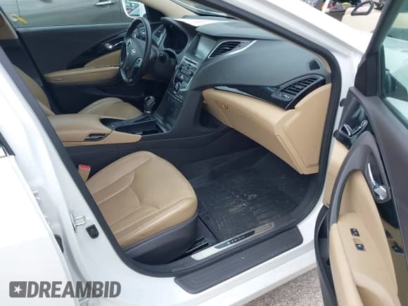 ✅ 2016 Hyundai Azera Limited • VIN: KMHFH4JG6GA547389 • Лот: 42374403. Опубликован ранее на IAAI с пробегом 164 843 миль. Бесплатный доступ к архиву аукционных продаж из США и подробный отчёт об истории автомобиля на DreamBid. Изображение 5.