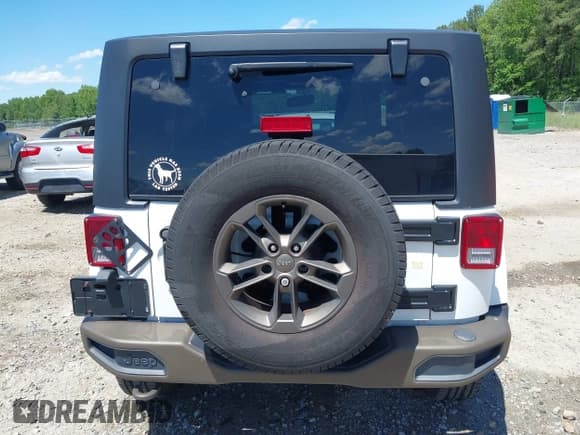 ✅ 2016 Jeep Wrangler Backcountry • VIN: 1C4AJWBG2GL229500 • Лот: 42178916. Опубликован ранее на IAAI с пробегом 110 491 миль. Бесплатный доступ к архиву аукционных продаж из США и подробный отчёт об истории автомобиля на DreamBid. Изображение 16.