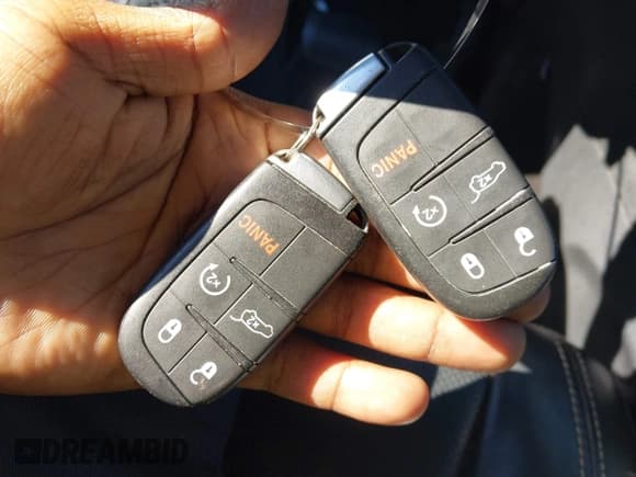 ✅ 2015 Jeep Grand Cherokee Overland • VIN: 1C4RJFCT8FC846526 • Lot: 43623751. Listed on IAAI with 171,050 mi. Free auction sales archive from the USA and detailed vehicle history report at DreamBid. Image 11.