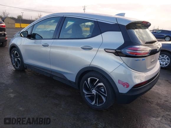 ✅ 2023 Chevrolet Bolt EV 2LT • VIN: 1G1FX6S01P4206414 • Lot: 41798996. Wystawiony na IAAI z przebiegiem 13 778 mil. Bezpłatny archiwum sprzedaży aukcyjnych z USA i szczegółowy raport historii pojazdu na DreamBid. Zdjęcie 3.