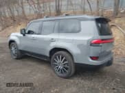 ✅ 2024 Lexus GX 550 Luxury • VIN: JTJVBCDX5R5007435 • Lot: 41908140. Wystawiony na IAAI z przebiegiem 10 147 mil. Bezpłatny archiwum sprzedaży aukcyjnych z USA i szczegółowy raport historii pojazdu na DreamBid. Zdjęcie 3.