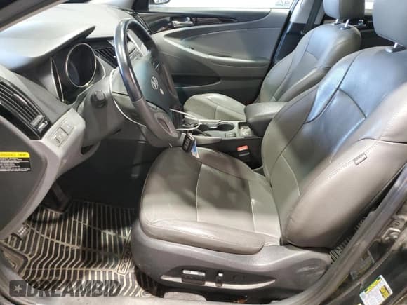 ✅ 2013 Hyundai Sonata SE • VIN: 5NPEC4AC2DH724102 • Lot: 90995505. Listed on Copart with 157,109 mi. Free auction sales archive from the USA and detailed vehicle history report at DreamBid. Image 7.