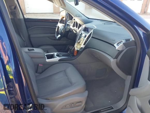 ✅ 2012 Cadillac SRX Luxury Collection • VIN: 3GYFNAE30CS532716 • Lot: 43214230. Wystawiony na IAAI z przebiegiem 144 021 mil. Bezpłatny archiwum sprzedaży aukcyjnych z USA i szczegółowy raport historii pojazdu na DreamBid. Zdjęcie 5.