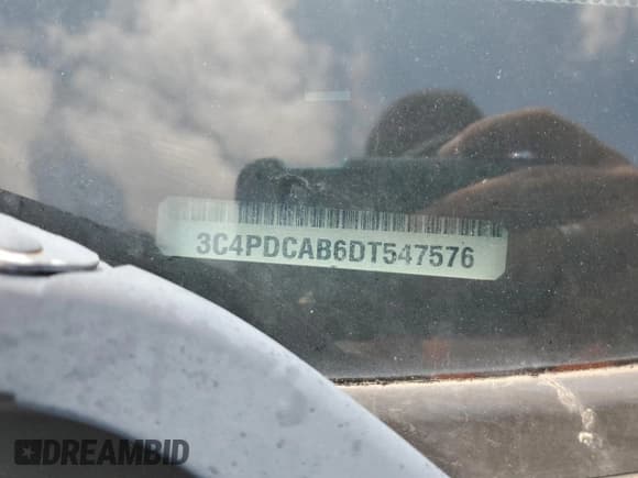 ✅ 2013 Dodge Journey SE • VIN: 3C4PDCAB6DT547576 • Lot: 61237395. Listed on Copart with 171,323 mi. Free auction sales archive from the USA and detailed vehicle history report at DreamBid. Image 13.