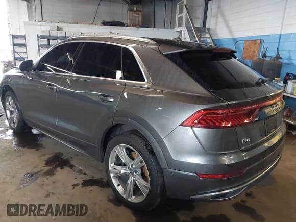 ✅ 2019 Audi Q8 Premium Plus • VIN: WA1BVAF10KD010002 • Lot: 42326499. Wystawiony na IAAI z przebiegiem 68 585 mil. Bezpłatny archiwum sprzedaży aukcyjnych z USA i szczegółowy raport historii pojazdu na DreamBid. Zdjęcie 3.