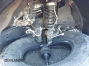 ✅ 2021 Toyota 4Runner SR5 Premium • VIN: JTENU5JR4M5874005 • Lot: 43490463. Wystawiony na IAAI z przebiegiem 33 245 mil. Bezpłatny archiwum sprzedaży aukcyjnych z USA i szczegółowy raport historii pojazdu na DreamBid. Zdjęcie 18.