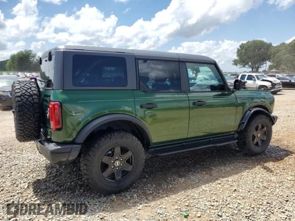 ✅ 2024 Ford Bronco Black Diamond • VIN: 1FMDE1BH9RLA72804 • Лот: 60905415. Опубликован ранее на Copart с пробегом 17 916 миль. Бесплатный доступ к архиву аукционных продаж из США и подробный отчёт об истории автомобиля на DreamBid. Изображение 3.