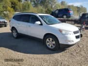 ✅ 2010 Chevrolet Traverse 2LT • VIN: 1GNLRGED2AS112416 • Lot: 86270695. Wystawiony na Copart z przebiegiem 151 578 mil. Bezpłatny archiwum sprzedaży aukcyjnych z USA i szczegółowy raport historii pojazdu na DreamBid. Zdjęcie 4.