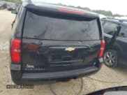 ✅ 2019 Chevrolet Suburban LT • VIN: 1GNSKHKC4KR171493 • Lot: 79537454. Wystawiony na Copart z przebiegiem Nie podano. Bezpłatny archiwum sprzedaży aukcyjnych z USA i szczegółowy raport historii pojazdu na DreamBid. Zdjęcie 6.