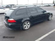 ✅ 2008 BMW 5 Series 535xiT • VIN: WBAPT735X8CX00881 • Lot: 41742336. Wystawiony na IAAI z przebiegiem 207 115 mil. Bezpłatny archiwum sprzedaży aukcyjnych z USA i szczegółowy raport historii pojazdu na DreamBid. Zdjęcie 4.