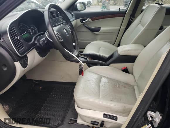 ✅ 2008 Saab 9-3 • VIN: YS3FB49YX81105308 • Lot: 73278984. Wystawiony na Copart z przebiegiem 138 110 mil. Bezpłatny archiwum sprzedaży aukcyjnych z USA i szczegółowy raport historii pojazdu na DreamBid. Zdjęcie 7.