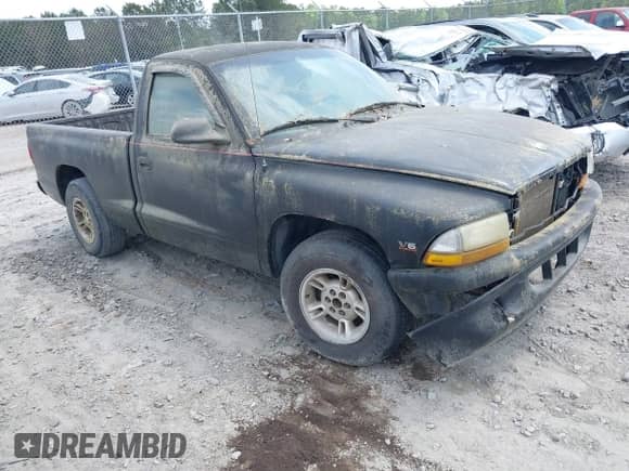 2000 Dodge Dakota with VIN 1B7FL26X1YS582210, listed as a IAAI auction lot 42128674 with 155,889 mi miles and . Bid and sale history available at DreamBid. Image 1.