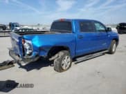 ✅ 2018 Toyota Tundra SR5 • VIN: 5TFDW5F13JX717899 • Лот: 81324005. Опубликован ранее на Copart с пробегом 102 109 миль. Бесплатный доступ к архиву аукционных продаж из США и подробный отчёт об истории автомобиля на DreamBid. Изображение 3.