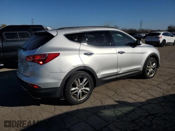 ✅ 2013 Hyundai Santa Fe Sport • VIN: 5XYZU3LA8DG014486 • Lot: 93076085. Listed on Copart with 147,456 mi. Free auction sales archive from the USA and detailed vehicle history report at DreamBid. Image 3.