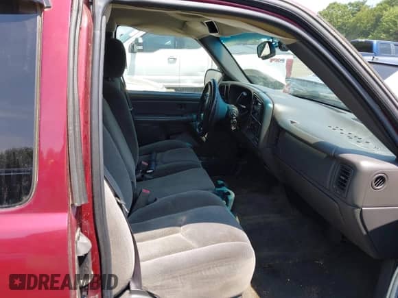 2006 Chevrolet Silverado 1500 LT2 z VIN 2GCEC19T861121260, wystawiony jako IAAI lot #42660747 z przebiegiem Nie podano mil oraz . Historia ofert i sprzedaży dostępna na DreamBid. Obrazek 5.