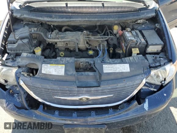 ✅ 2004 Chrysler Town & Country Limited • VIN: 2C8GP64LX4R576092 • Lot: 67581345. Wystawiony na Copart z przebiegiem Nie podano. Bezpłatny archiwum sprzedaży aukcyjnych z USA i szczegółowy raport historii pojazdu na DreamBid. Zdjęcie 12.