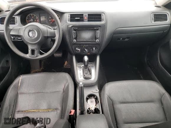 ✅ 2011 Volkswagen Jetta SE • VIN: 3VWDX7AJ6BM346855 • Lot: 90869545. Wystawiony na Copart z przebiegiem 251 524 mil. Bezpłatny archiwum sprzedaży aukcyjnych z USA i szczegółowy raport historii pojazdu na DreamBid. Zdjęcie 8.