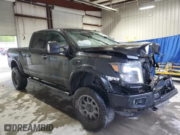 ✅ 2018 Nissan Titan Pro-4X • VIN: 1N6BA1F43JN522225 • Лот: 85337335. Опубликован ранее на Copart с пробегом 122 044 миль. Бесплатный доступ к архиву аукционных продаж из США и подробный отчёт об истории автомобиля на DreamBid. Изображение 4.