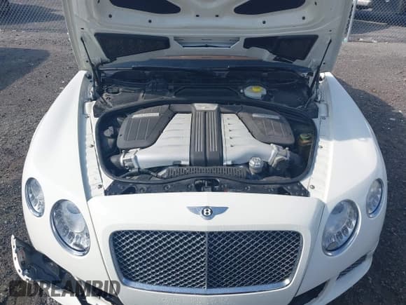 ✅ 2012 Bentley Continental GT • VIN: SCBGR3ZA1CC077130 • Lot: 42138327. Wystawiony na IAAI z przebiegiem 36 329 mil. Bezpłatny archiwum sprzedaży aukcyjnych z USA i szczegółowy raport historii pojazdu na DreamBid. Zdjęcie 10.