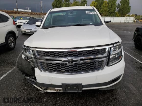✅ 2015 Chevrolet Suburban LS • VIN: 1GNSCHKC9FR667540 • Lot: 80908574. Wystawiony na Copart z przebiegiem 125 428 mil. Bezpłatny archiwum sprzedaży aukcyjnych z USA i szczegółowy raport historii pojazdu na DreamBid. Zdjęcie 5.