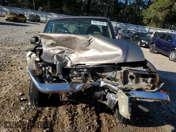 ✅ 2003 Ford Ranger XL • VIN: 1FTYR14V13PA65813 • Лот: 86812255. Опубликован ранее на Copart с пробегом 121 271 миль. Бесплатный доступ к архиву аукционных продаж из США и подробный отчёт об истории автомобиля на DreamBid. Изображение 5.