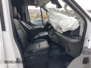 ✅ 2023 Ford Transit Cargo • VIN: 1FTBR1C80PKA42107 • Лот: 42005312. Опубликован ранее на IAAI с пробегом 80 123 миль. Бесплатный доступ к архиву аукционных продаж из США и подробный отчёт об истории автомобиля на DreamBid. Изображение 5.