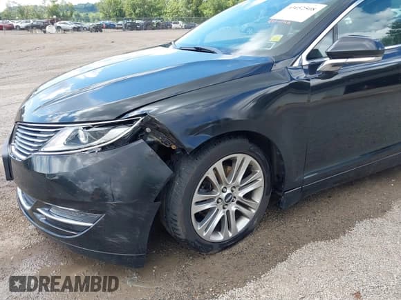 ✅ 2015 Lincoln MKZ • VIN: 3LN6L2G94FR625555 • Lot: 43052508. Listed on IAAI with 103,338 mi. Free auction sales archive from the USA and detailed vehicle history report at DreamBid. Image 19.