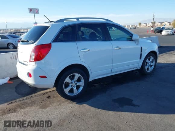 ✅ 2015 Chevrolet Captiva Sport LTZ • VIN: 3GNAL4EK0FS523623 • Lot: 41469061. Wystawiony na IAAI z przebiegiem 124 222 mil. Bezpłatny archiwum sprzedaży aukcyjnych z USA i szczegółowy raport historii pojazdu na DreamBid. Zdjęcie 4.