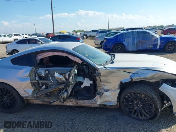 ✅ 2015 Ford Mustang GT • VIN: 1FA6P8CF7F5322267 • Lot: 43378811. Listed on IAAI with 158,714 mi. Free auction sales archive from the USA and detailed vehicle history report at DreamBid. Image 6.