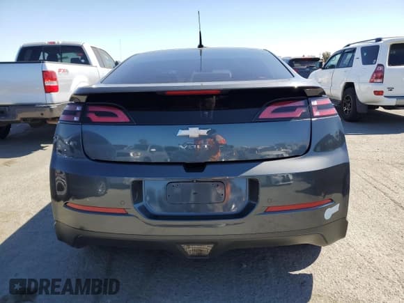 ✅ 2013 Chevrolet Volt • VIN: 1G1RE6E43DU122883 • Lot: 71646124. Wystawiony na Copart z przebiegiem 127 840 mil. Bezpłatny archiwum sprzedaży aukcyjnych z USA i szczegółowy raport historii pojazdu na DreamBid. Zdjęcie 6.