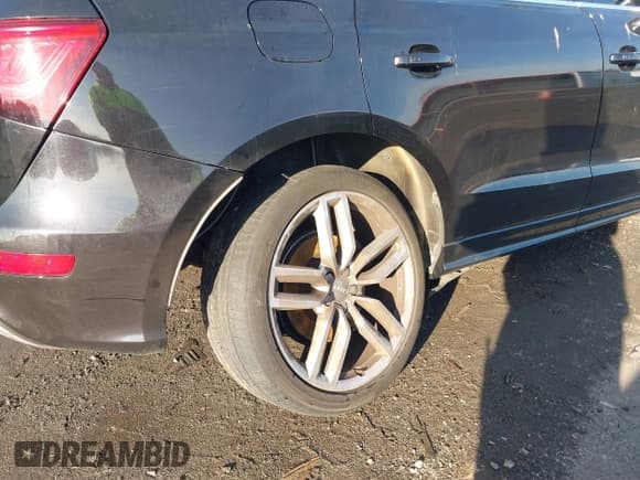 ✅ 2014 Audi SQ5 Prestige • VIN: WA1VGAFP0EA029327 • Lot: 41195533. Listed on IAAI with 65,040 mi. Free auction sales archive from the USA and detailed vehicle history report at DreamBid. Image 6.