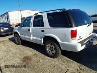 2002 Chevrolet Blazer LS with VIN 1GNDT13W32K146843, listed as a IAAI auction lot 41497892 with 121,882 mi miles and . Bid and sale history available at DreamBid. Image 3.