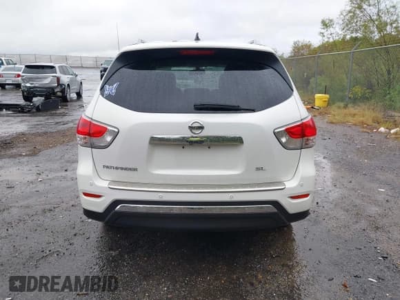✅ 2014 Nissan Pathfinder SL • VIN: 5N1AR2MN3EC647022 • Lot: 43361822. Listed on IAAI with 178,266 mi. Free auction sales archive from the USA and detailed vehicle history report at DreamBid. Image 16.