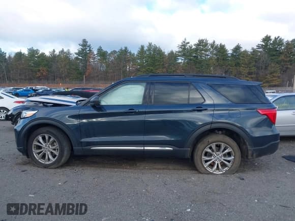 ✅ 2024 Ford Explorer XLT • VIN: 1FMSK8DH2RGA55907 • Lot: 43704786. Wystawiony na IAAI z przebiegiem 13 777 mil. Bezpłatny archiwum sprzedaży aukcyjnych z USA i szczegółowy raport historii pojazdu na DreamBid. Zdjęcie 14.
