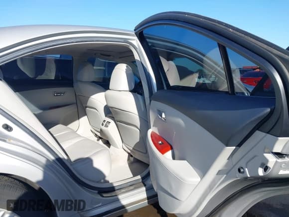 ✅ 2007 Lexus ES 330 • VIN: JTHBJ46G672109948 • Лот: 43369637. Опубликован ранее на IAAI с пробегом 82 237 миль. Бесплатный доступ к архиву аукционных продаж из США и подробный отчёт об истории автомобиля на DreamBid. Изображение 8.