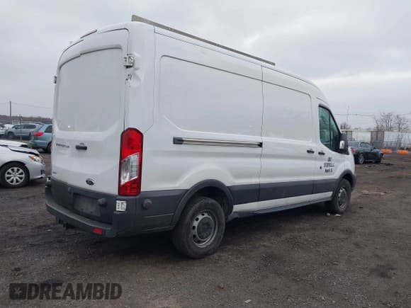 ✅ 2017 Ford Transit • VIN: 1FTYR2CG0HKB43009 • Лот: 43767088. Опубликован ранее на IAAI с пробегом 163 940 миль. Бесплатный доступ к архиву аукционных продаж из США и подробный отчёт об истории автомобиля на DreamBid. Изображение 4.