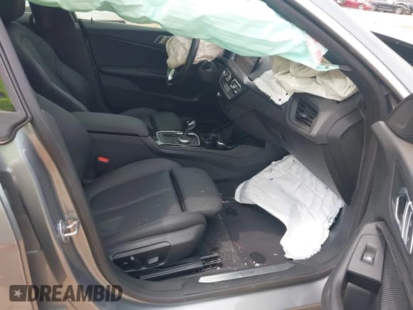 ✅ 2022 BMW 2 Series 228i • VIN: WBA53AK01N7K15253 • Lot: 42091484. Wystawiony na IAAI z przebiegiem 29 489 mil. Bezpłatny archiwum sprzedaży aukcyjnych z USA i szczegółowy raport historii pojazdu na DreamBid. Zdjęcie 5.