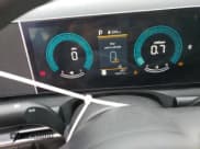 ✅ 2025 Hyundai Tucson SEL • VIN: 5NMJB3DE3SH483069 • Лот: 90029875. Опубликован ранее на Copart с пробегом 26 371 миль. Бесплатный доступ к архиву аукционных продаж из США и подробный отчёт об истории автомобиля на DreamBid. Изображение 9.