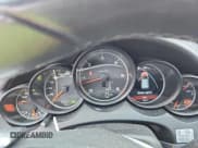 ✅ 2014 Porsche Cayenne Diesel • VIN: WP1AF2A29ELA39785 • Lot: 69315415. Wystawiony na Copart z przebiegiem 139 591 mil. Bezpłatny archiwum sprzedaży aukcyjnych z USA i szczegółowy raport historii pojazdu na DreamBid. Zdjęcie 9.