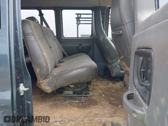 ✅ 2020 Chevrolet Express Passenger LT • VIN: 1GAZGPFG5L1168319 • Lot: 41720096. Listed on IAAI with 77,030 mi. Free auction sales archive from the USA and detailed vehicle history report at DreamBid. Image 8.