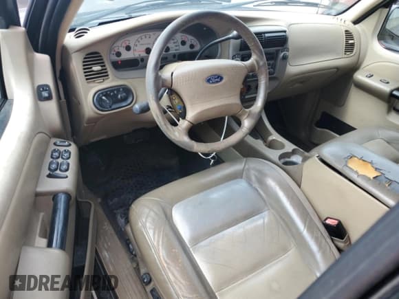 ✅ 2004 Ford Explorer Sport Trac XLS • VIN: 1FMZU77K74UC21407 • Лот: 67553545. Опубликован ранее на Copart с пробегом 238 130 миль. Бесплатный доступ к архиву аукционных продаж из США и подробный отчёт об истории автомобиля на DreamBid. Изображение 8.