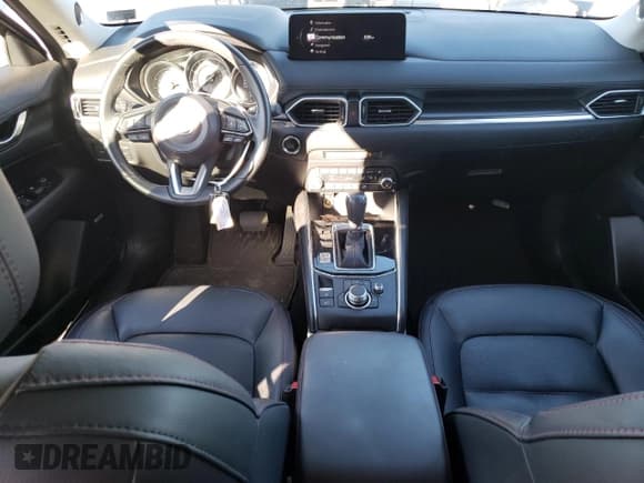 ✅ 2021 Mazda CX-5 Carbon Edition • VIN: JM3KFBCY3M0447651 • Лот: 91376115. Опубликован ранее на Copart с пробегом 22 165 миль. Бесплатный доступ к архиву аукционных продаж из США и подробный отчёт об истории автомобиля на DreamBid. Изображение 8.