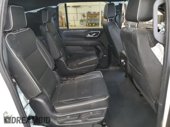 ✅ 2022 GMC Yukon XL SLT • VIN: 1GKS2GKDXNR154654 • Лот: 83858525. Опубликован ранее на Copart с пробегом 87 689 миль. Бесплатный доступ к архиву аукционных продаж из США и подробный отчёт об истории автомобиля на DreamBid. Изображение 11.