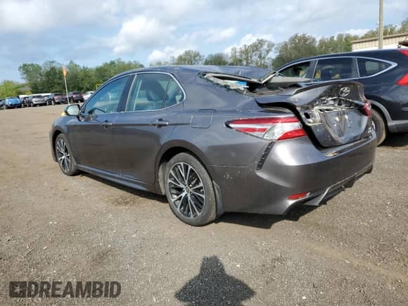 2020 Toyota Camry SE with VIN 4T1G11BK6LU002022, listed as a Copart auction lot 80306065 with 54,210 mi miles and Salvage title. Bid and sale history available at DreamBid. Image 2.