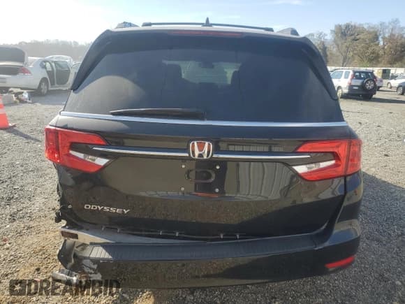 ✅ 2022 Honda Odyssey EX-L • VIN: 5FNRL6H7XNB017366 • Lot: 92239745. Listed on Copart with 41,240 mi. Free auction sales archive from the USA and detailed vehicle history report at DreamBid. Image 6.