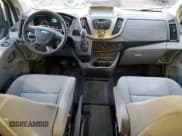 ✅ 2017 Ford Transit • VIN: 1FTYE1YM8HKA16920 • Lot: 43272095. Wystawiony na Copart z przebiegiem 99 600 mil. Bezpłatny archiwum sprzedaży aukcyjnych z USA i szczegółowy raport historii pojazdu na DreamBid. Zdjęcie 8.